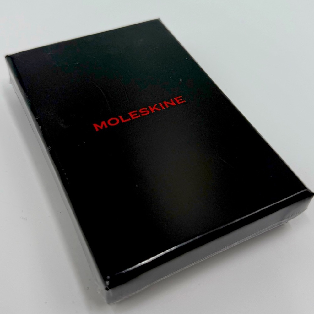 Moleskine Shine Collection Red and White Notebook Factory Sealed 160 pages NWT